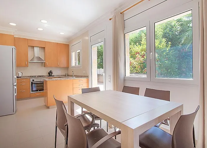 Apartman House Close To Port Aventura, Tarracohomes *